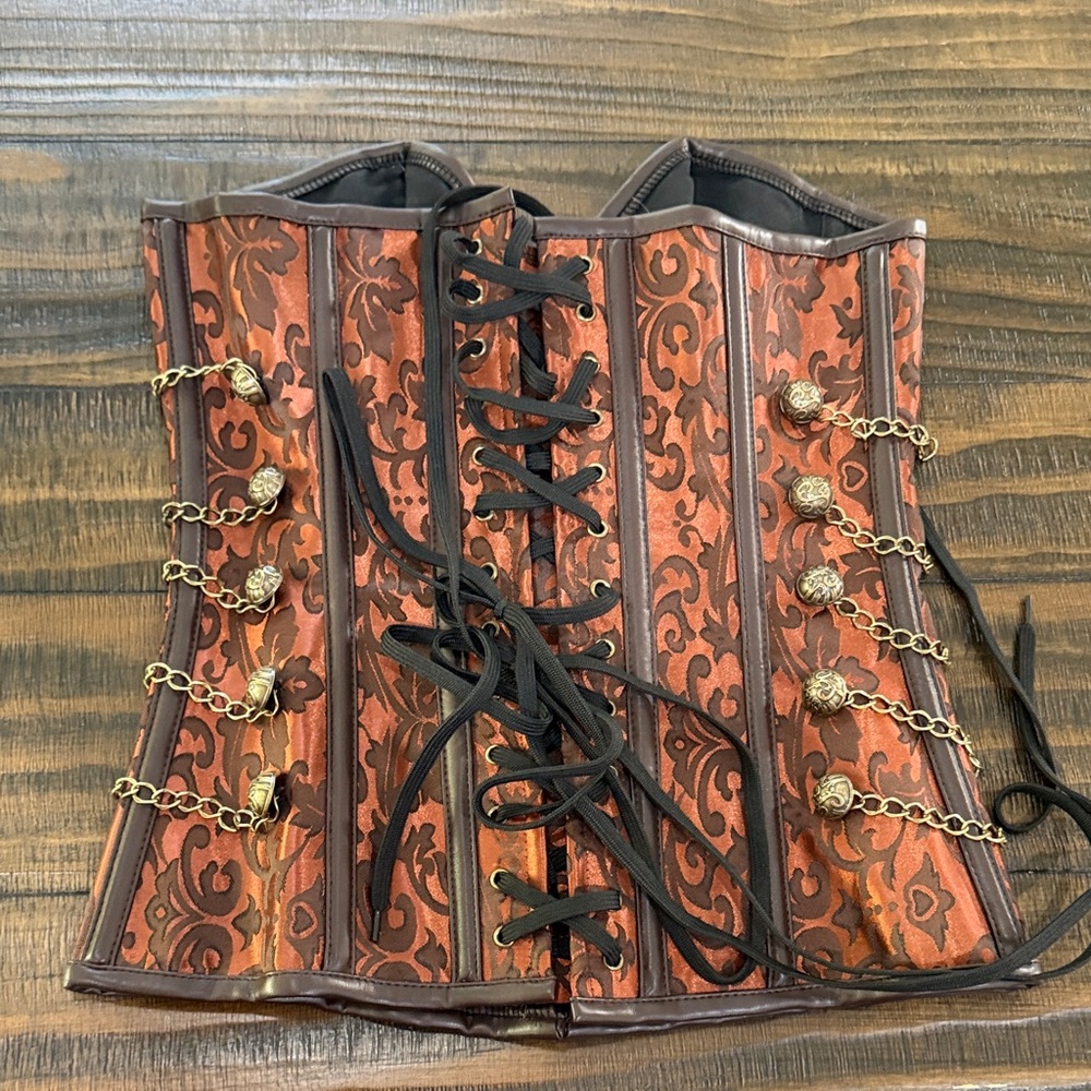 Brown Corset with Chain Details - Picture 12 of 13